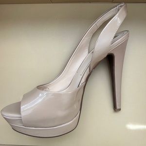 Jessica Simpson nude slingback heel